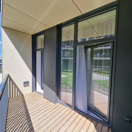 Kesklinna 2 Magamistoa Ja Tasuta Parklakohaga Garaazis Apartment